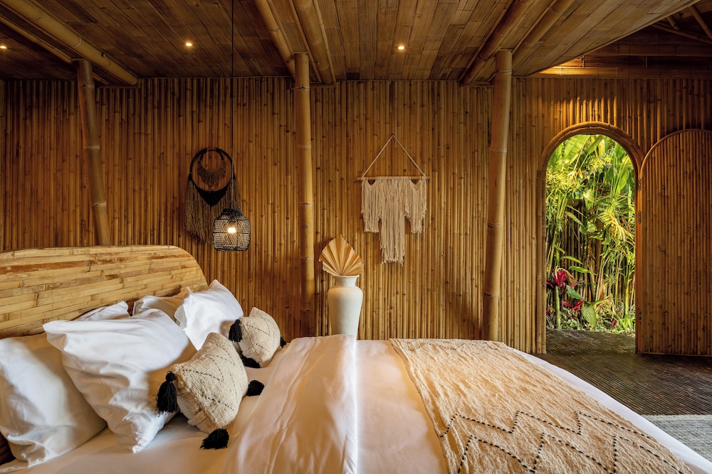 Enam Villa photo 2