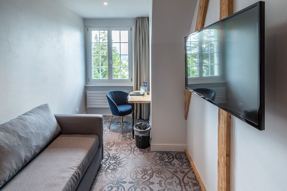 Junior Suite, City View (Design) photo 3