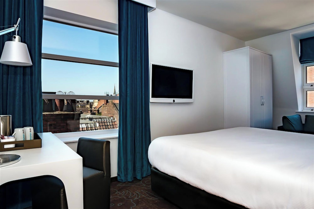 Premier Room, 1 Queen Bed photo 3