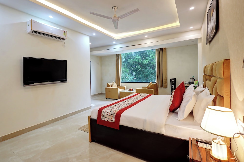 Deluxe Room - Photo 1