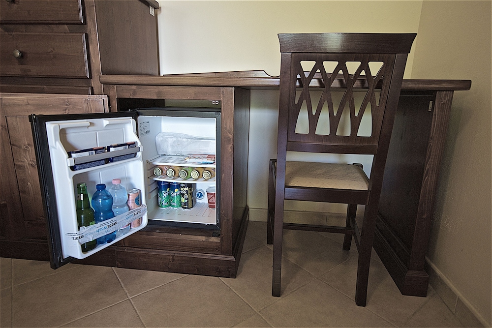 Standard Double Room - Photo 13