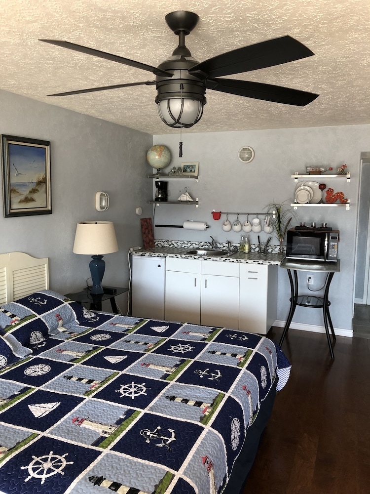Nautical Room with Sea View photo 2