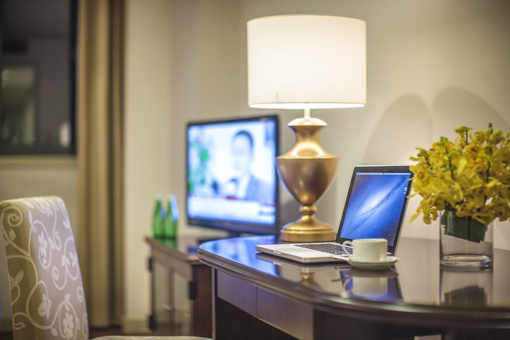 One Bedroom Family Premier Room thumbnail 5