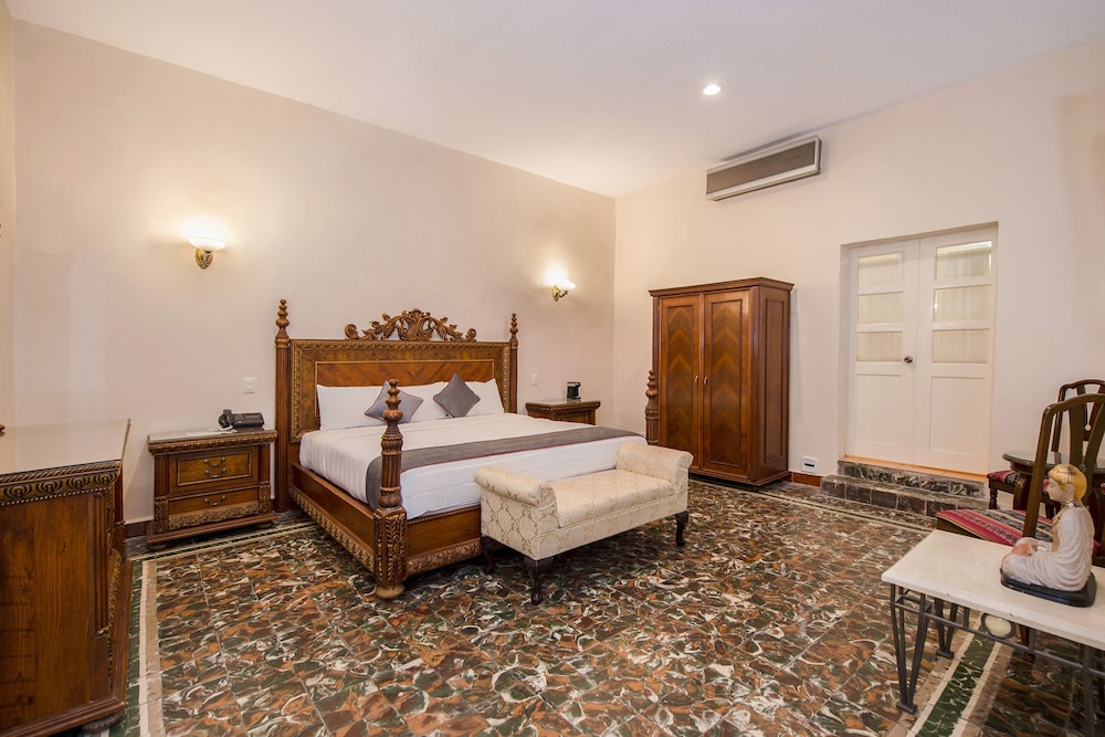 Deluxe Room, Jetted Tub (2 doubles bed) - Photo 1