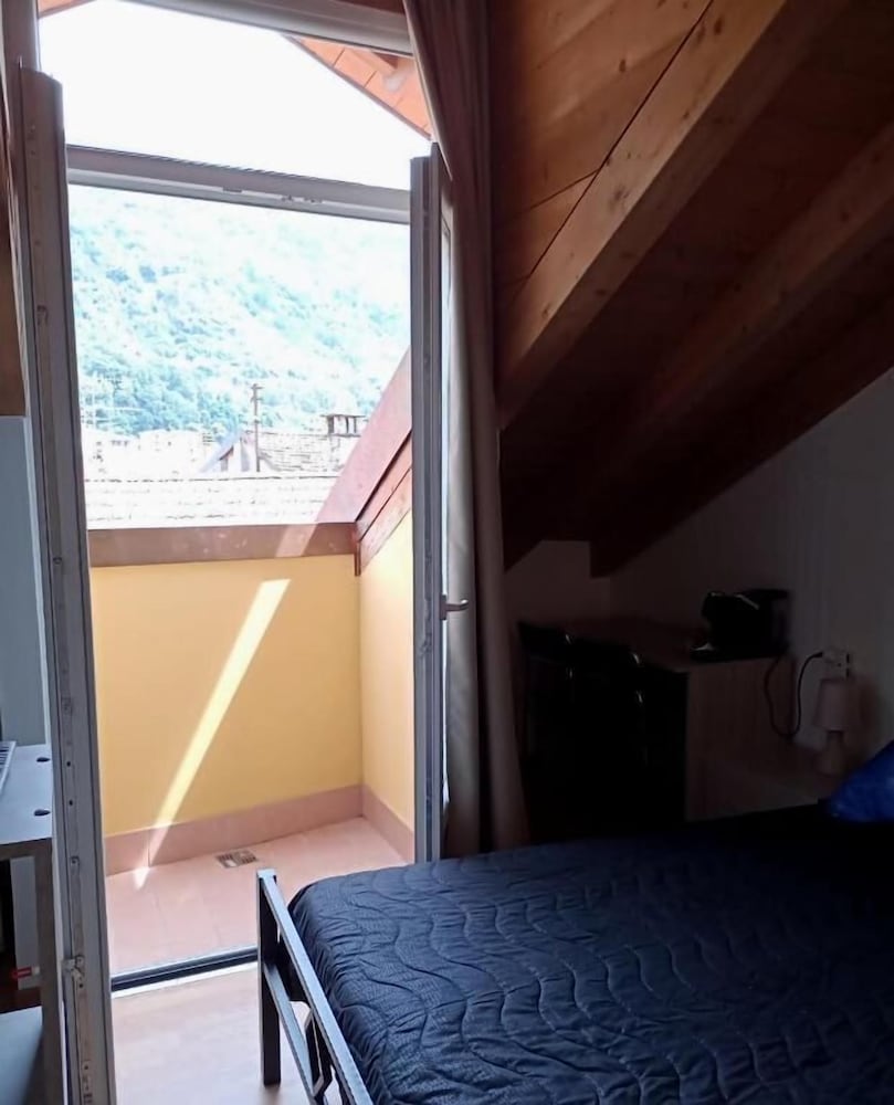 Double Room, Balcony, Mountain View photo 3