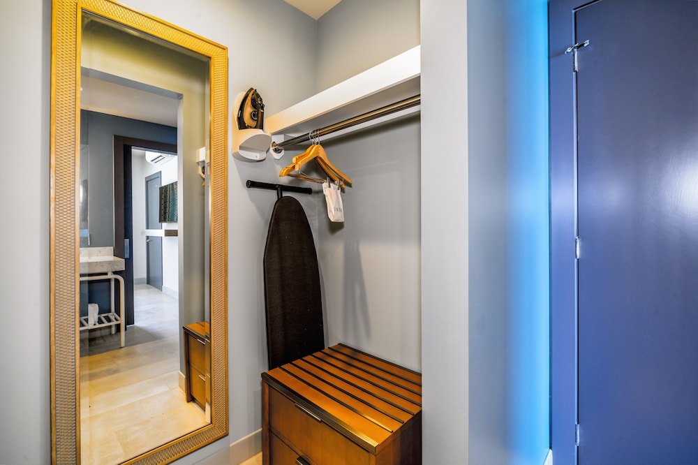 Ocean View King Suite