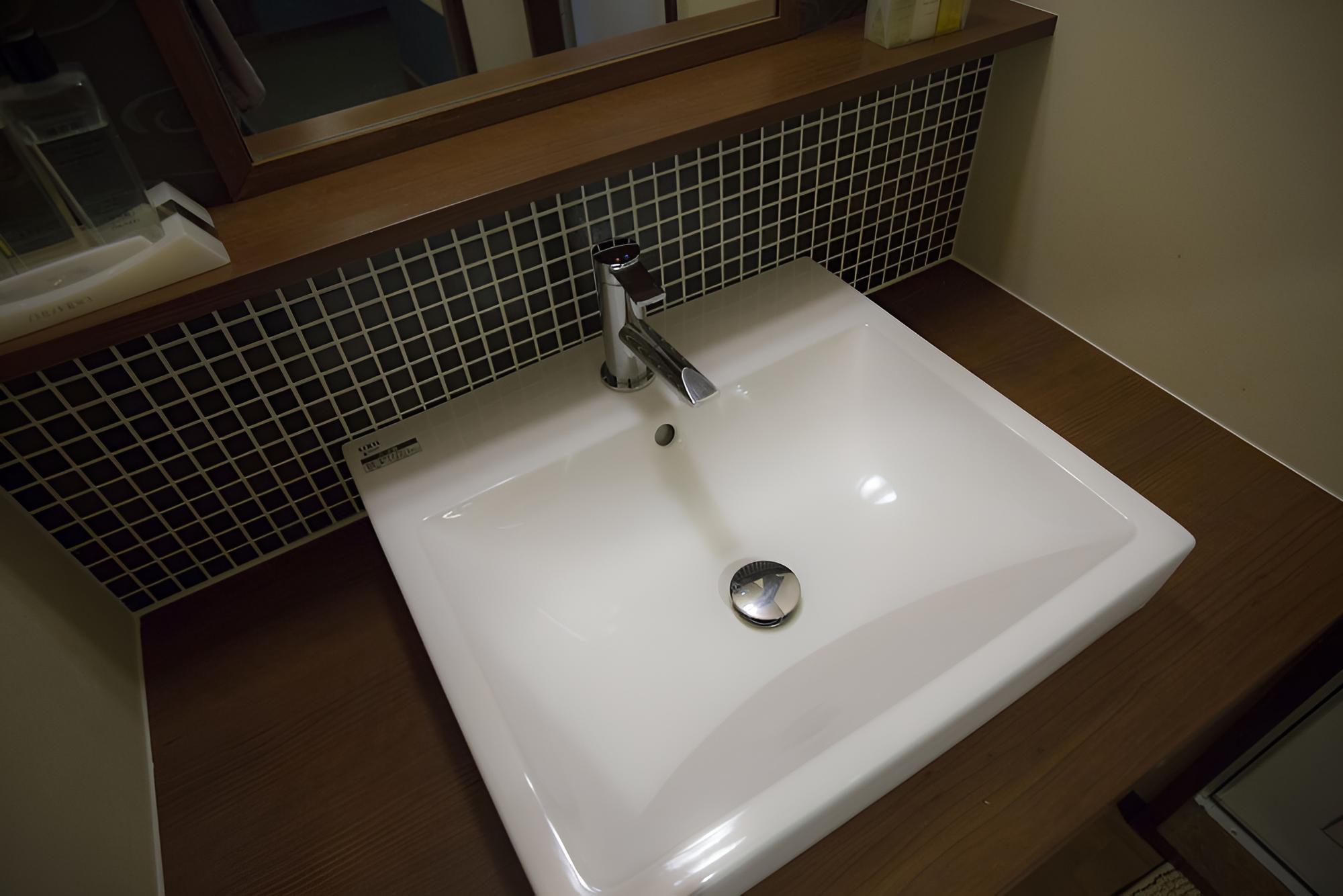 Modern Japanese-Style Twin Room with Ocean View, Non Smoking photo 3
