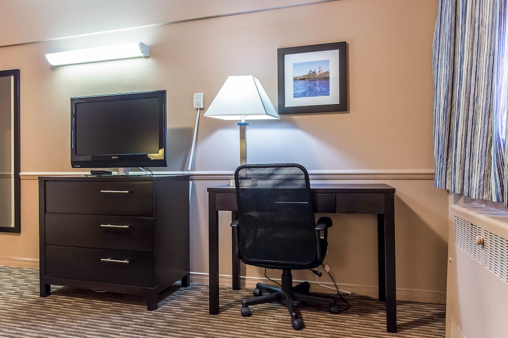 Superior Room, 1 Queen Bed, Non Smoking photo 1