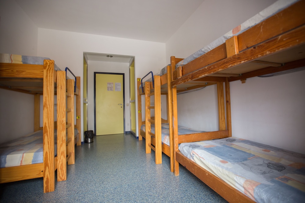 Shared Dormitory, Men only, Shared Bathroom (6 Beds) photo 1