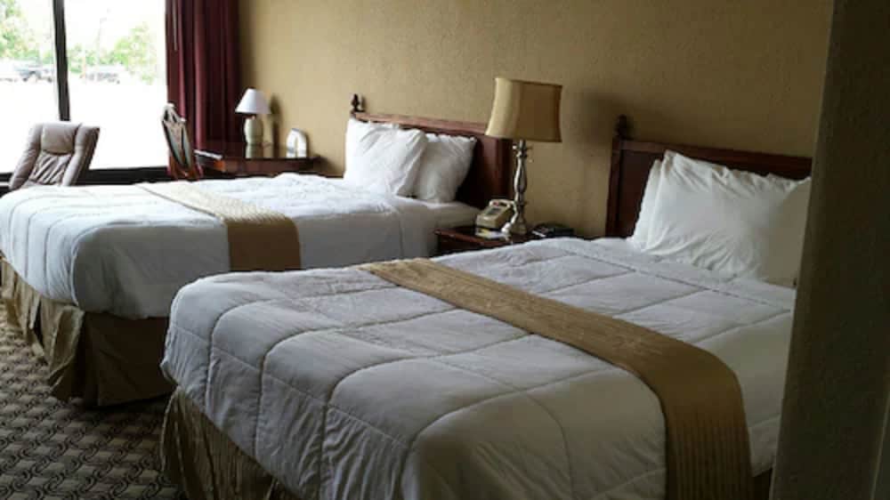 Room, 1 Double Bed, Non Smoking - Photo 2