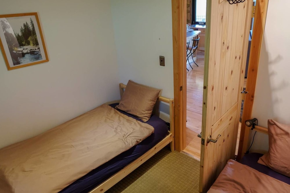 Chalet, Multiple Beds (Beautiful Log Chalet Near Fernie, B.c)