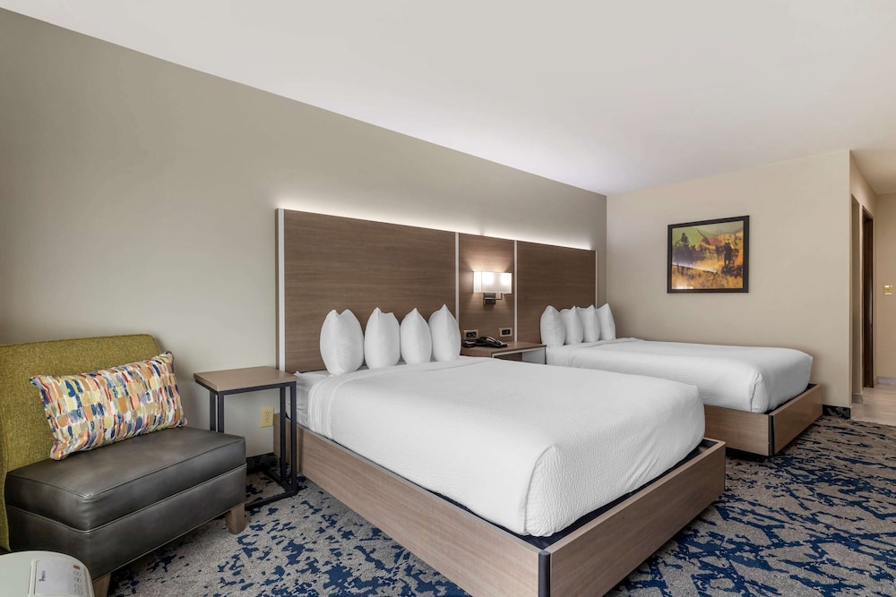 Room, 2 Queen Beds, Non Smoking - Photo 3