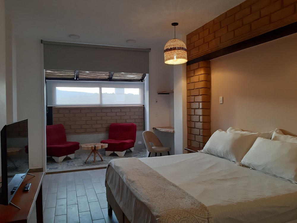 Standard Double Room, 1 King Bed photo 1