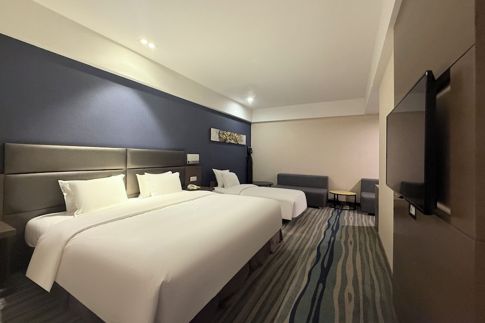 Suite, 1 King Bed