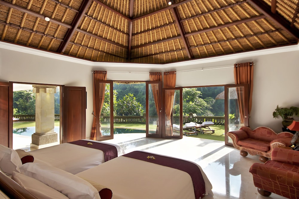 Viceroy 2 Bedroom Pool Villa thumbnail 5