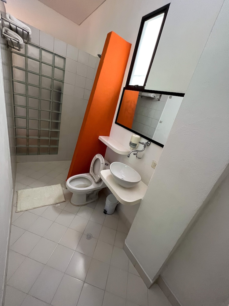 Superior Room, 1 Queen Bed, Accessible, Non Smoking photo 2