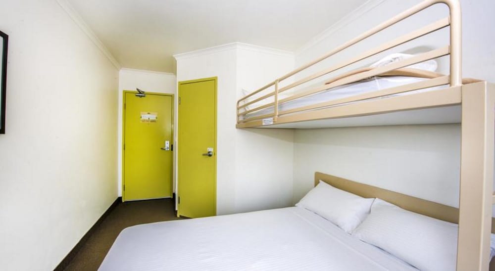 Room, Multiple Beds photo 2