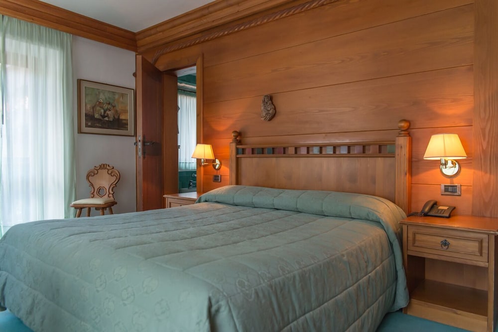 Superior Double or Twin Room photo 1