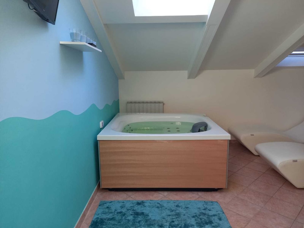 Romantic Double or Twin Room photo 2