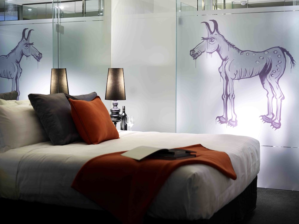 Deluxe Studio Suite - Photo 4
