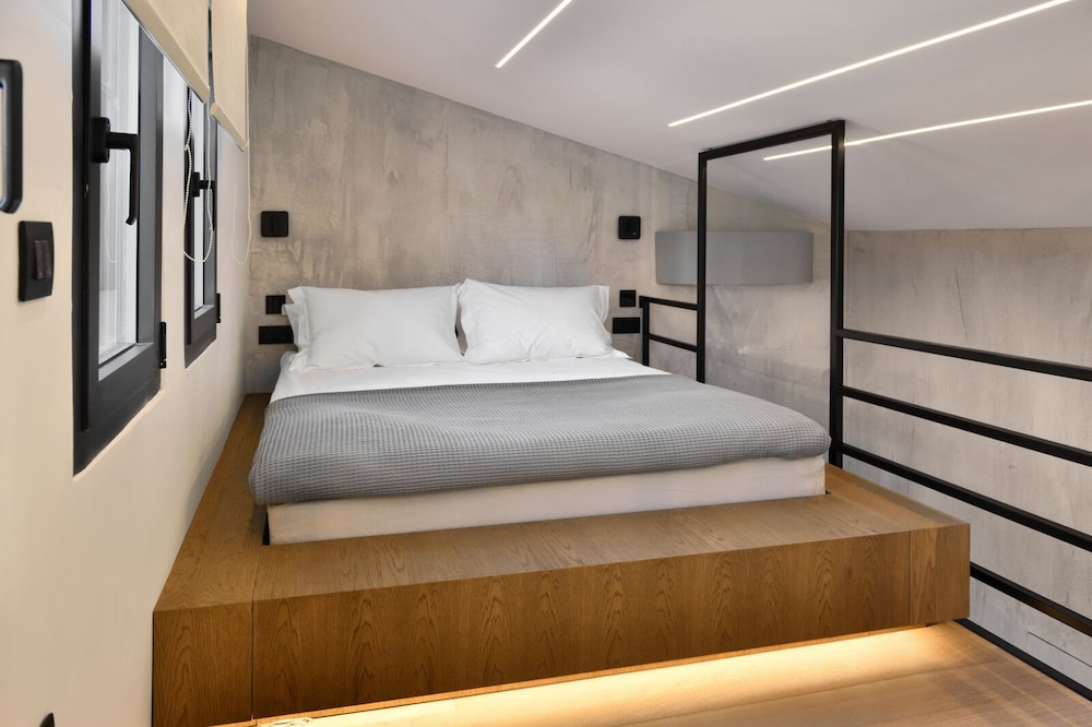 Suite, Private Pool - Photo 8
