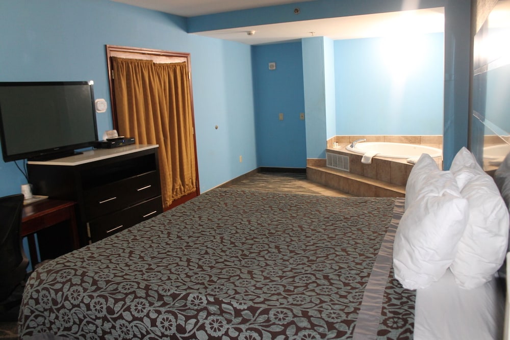 Studio Suite, 1 King Bed, No Smoking, Hot Tub - Photo 2
