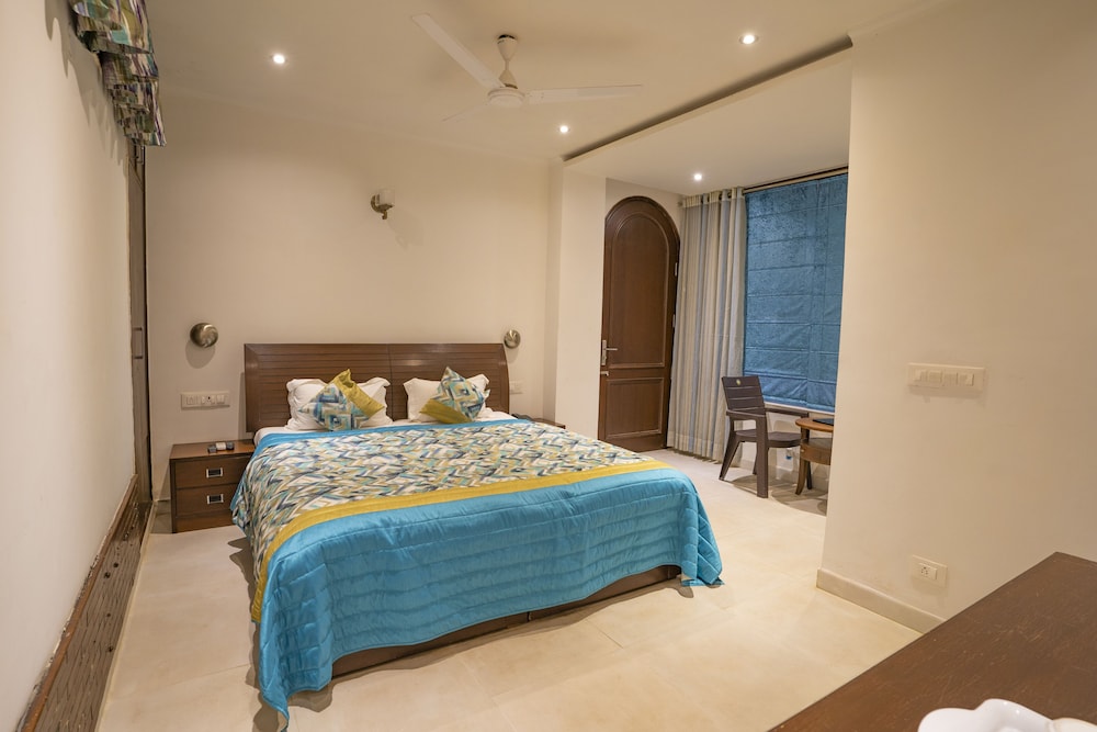 Deluxe Room - Photo 1