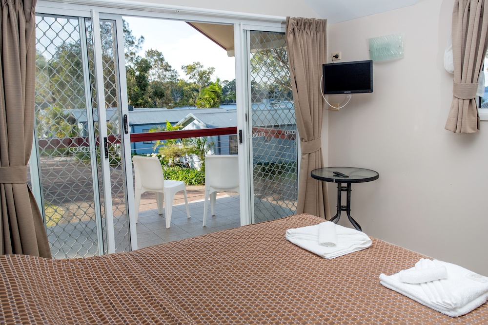 Two Storey Waterview Cottage photo 3