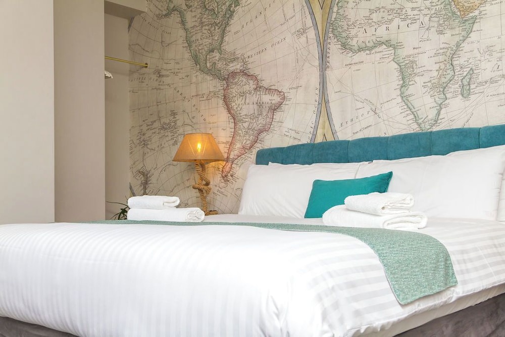 Deluxe Room, Ensuite photo 3