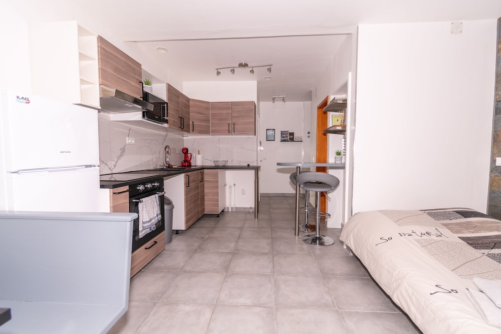 Modern Traveler Apartment - Photo 17