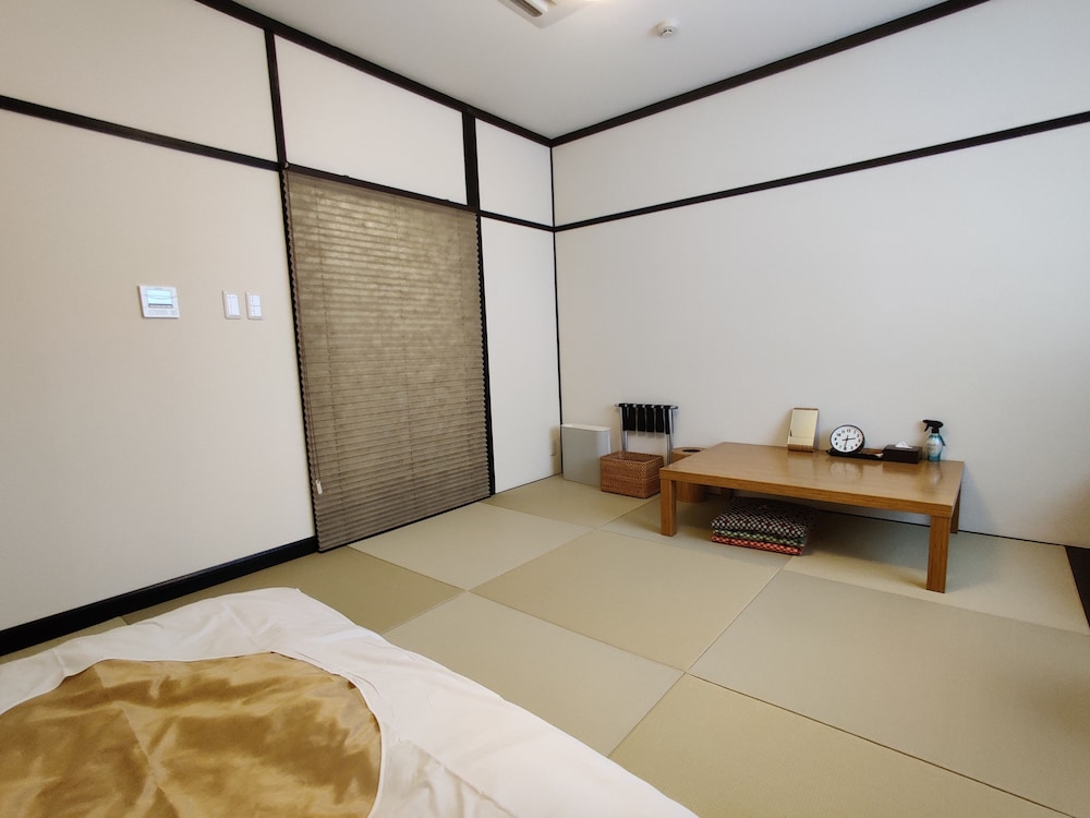 Non Smoking, Tatami Japanese Style Room