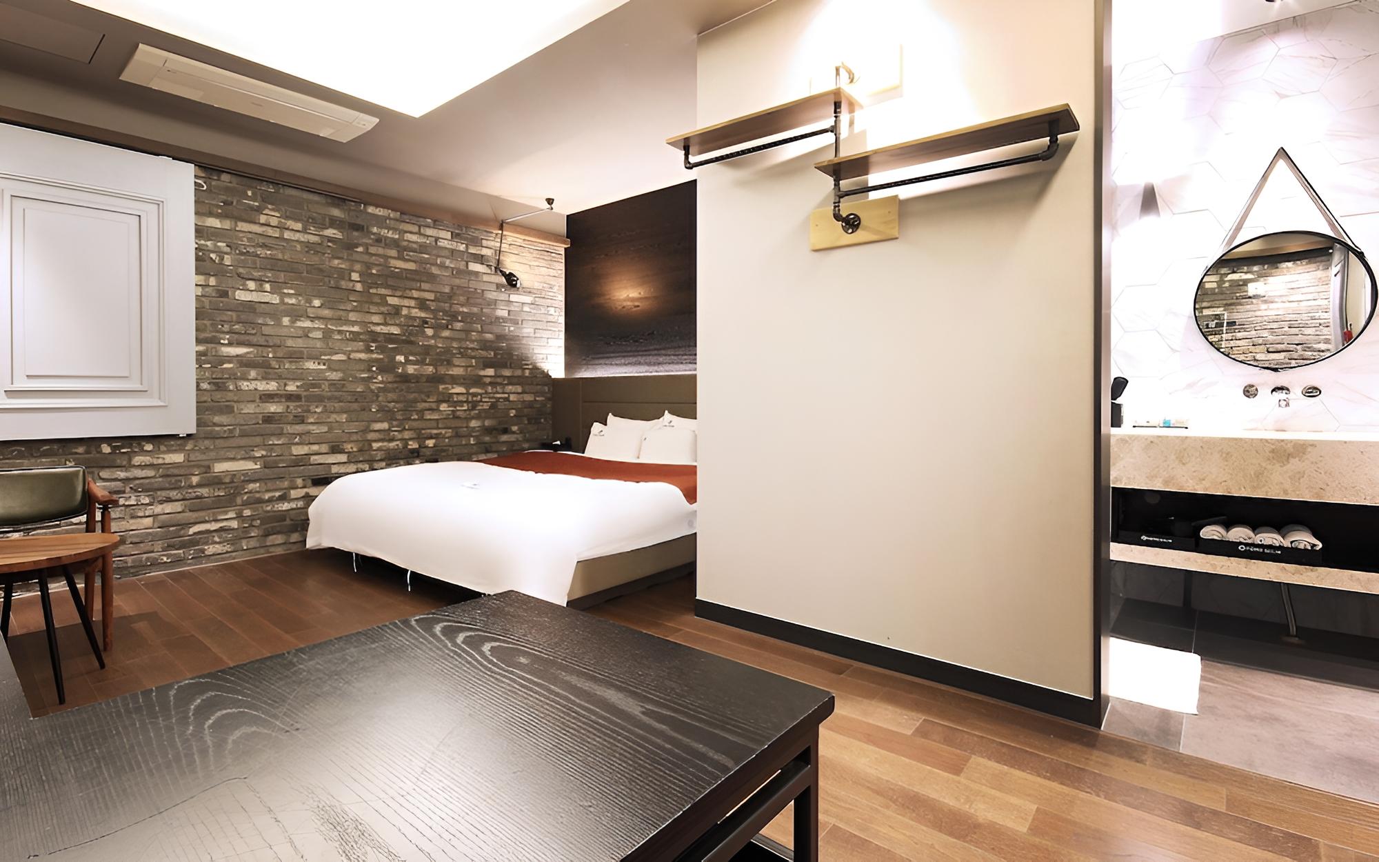 Room (Premium (styler equipped 65-inch smar) - Photo 10