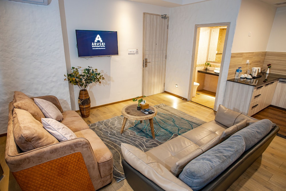 Executive Room - Photo 9