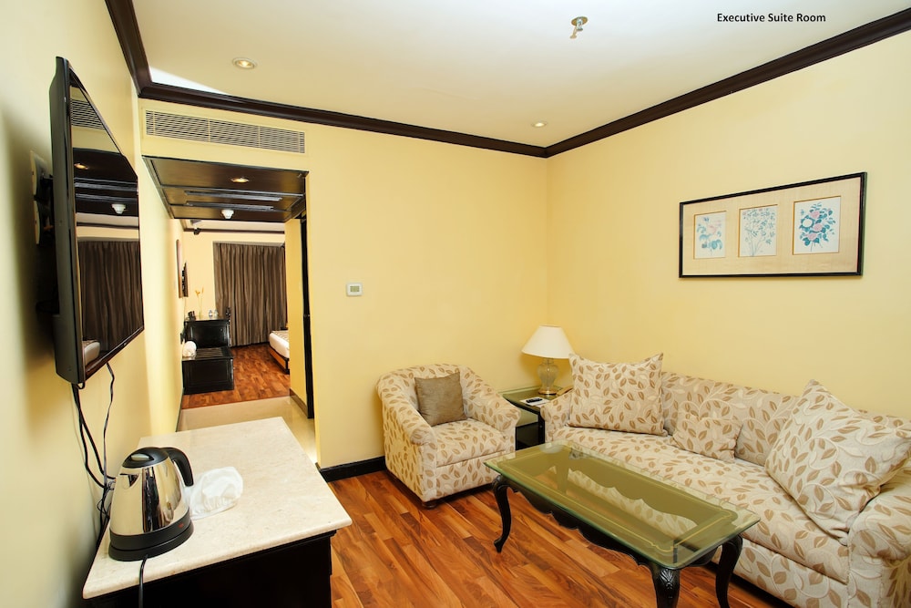 Executive Suite, 1 Bedroom, Sea View - Photo 5