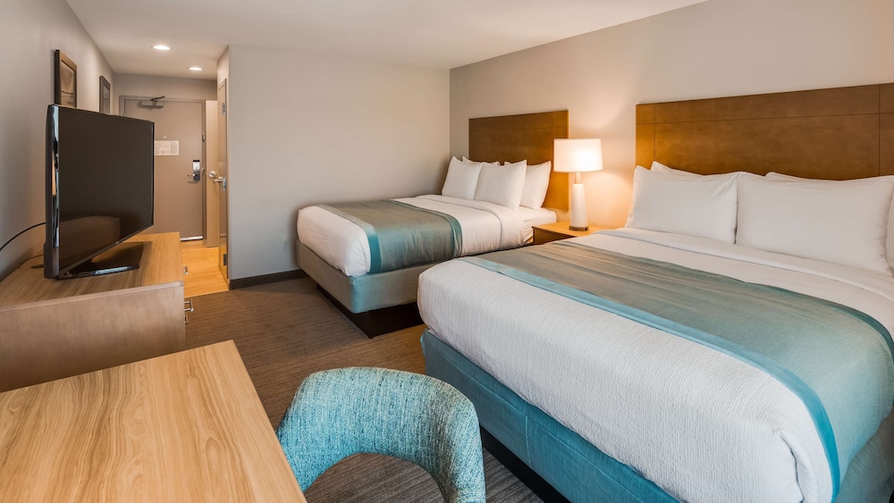 Standard Room, 2 Queen Beds, Accessible, Refrigerator & Microwave - Photo 1