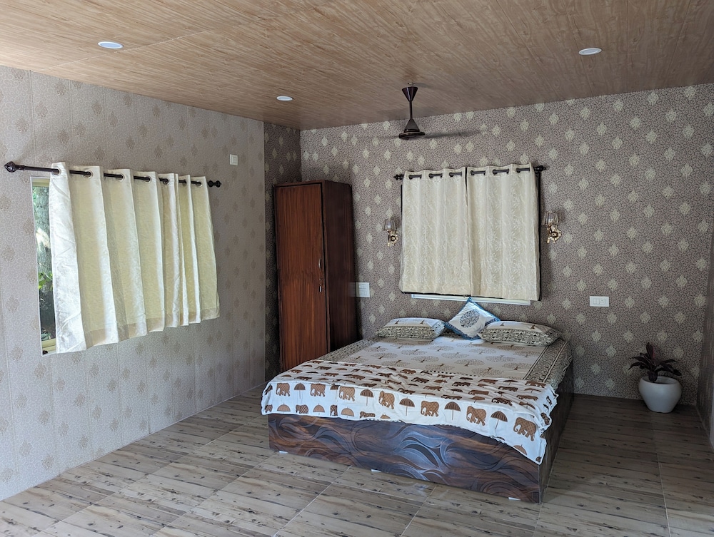 Superior Suite, Balcony, Hill View