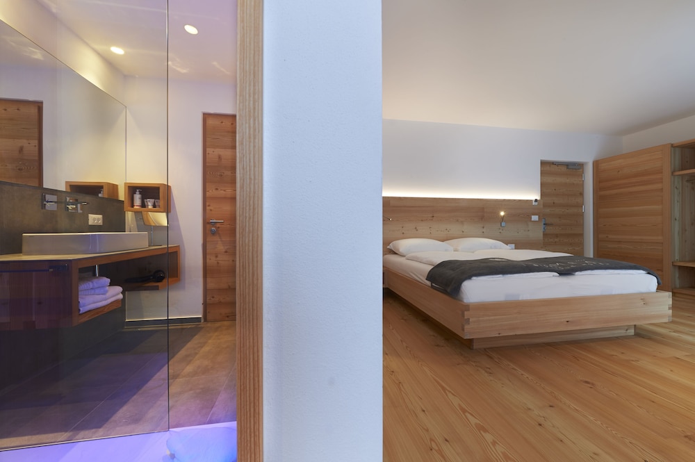 Junior Suite, Balcony