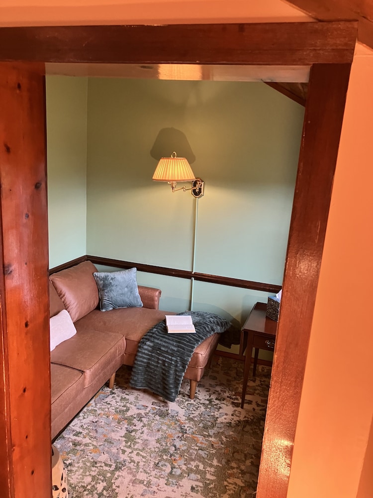 1870 Sanco Pansy's Cottage photo 3