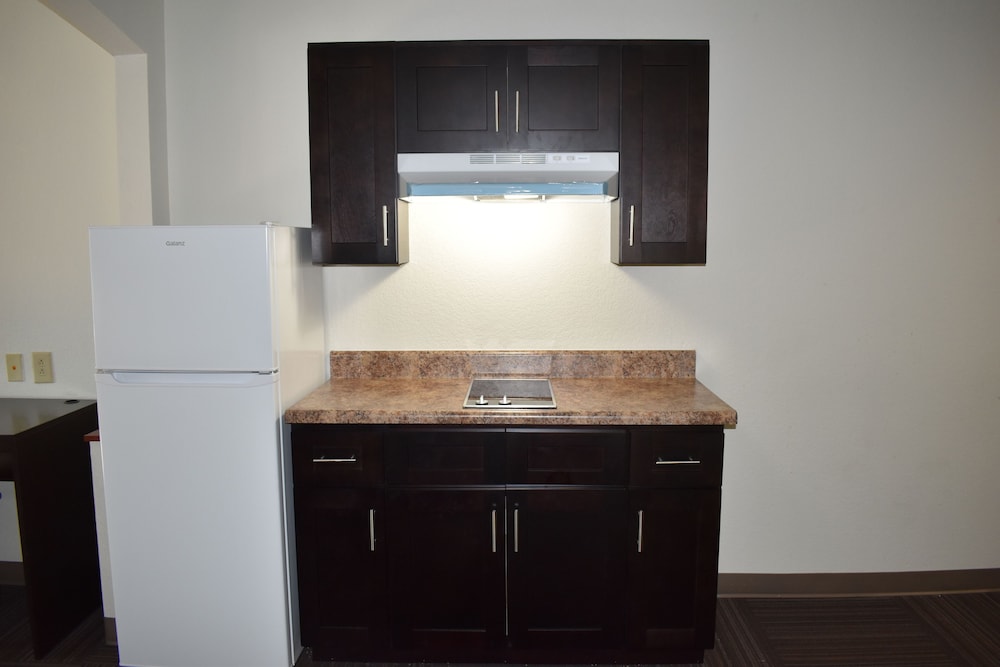 Suite, Multiple Beds, Non Smoking (Upgrade) - Photo 7