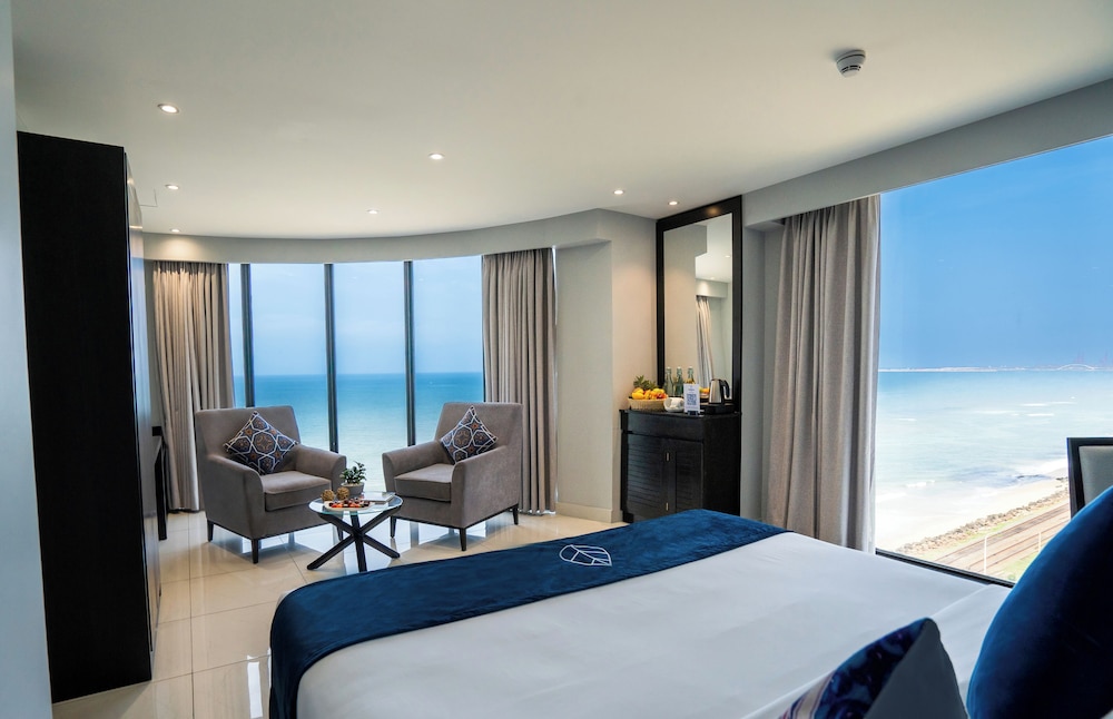 Signature Panoramic Sea Front View - Photo 6