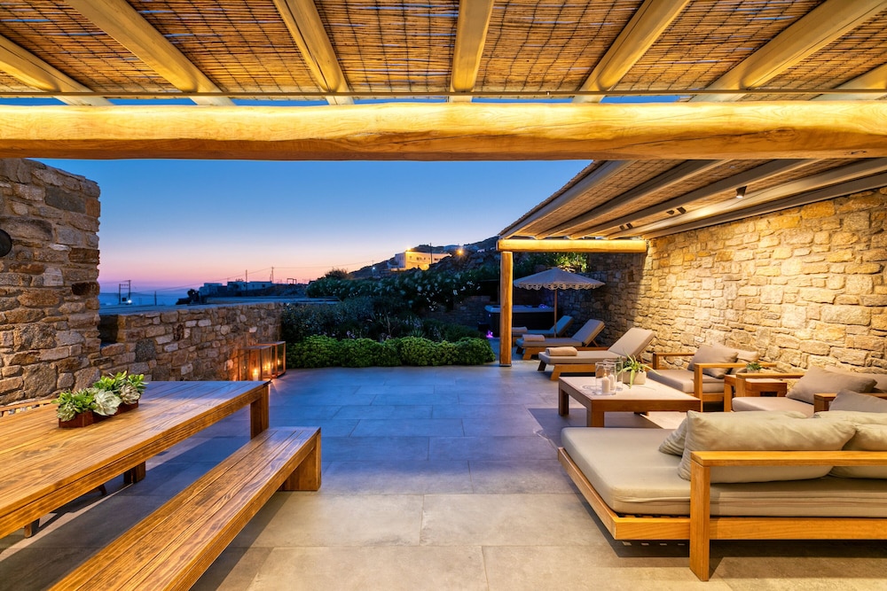 Luxury Villa, 4 Bedrooms, Sea View (M Three) - Photo 17