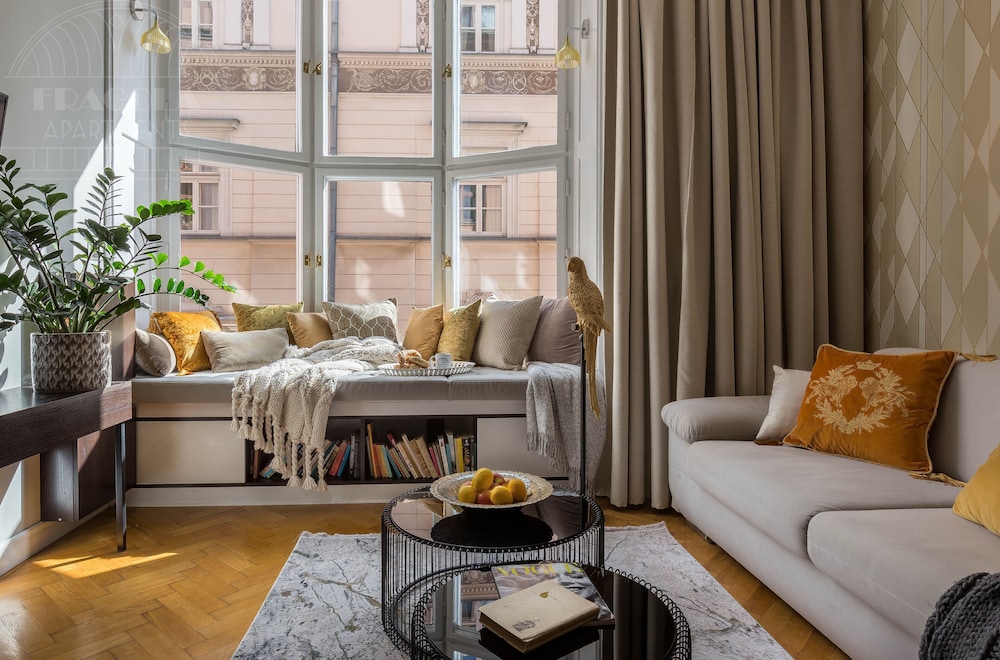 Executive Studio, 1 Queen Bed with Sofa bed, Kitchenette, City View
