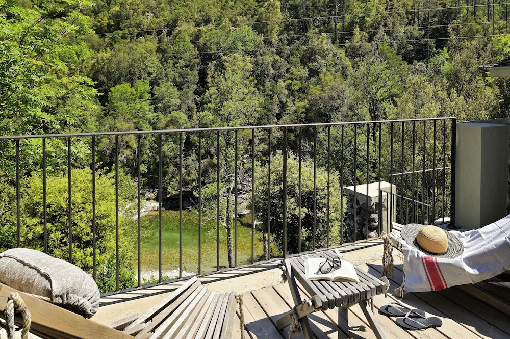 Deluxe Room, River View photo 3