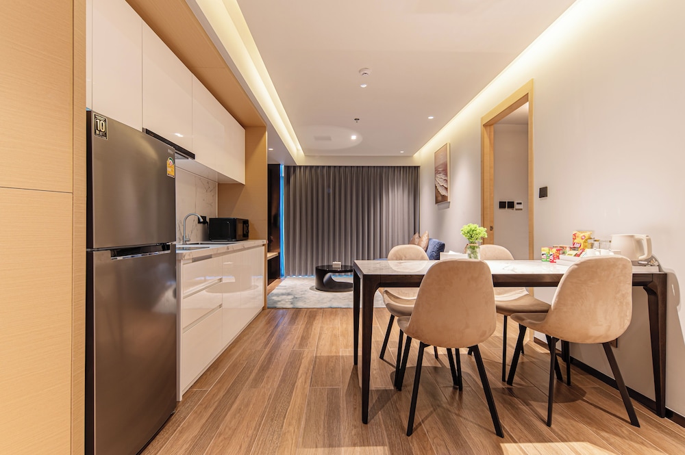 Two-Bedroom Deluxe Suite with Sea View
