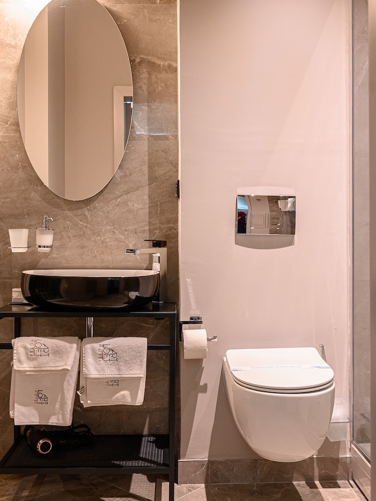 Premium Single Room photo 3