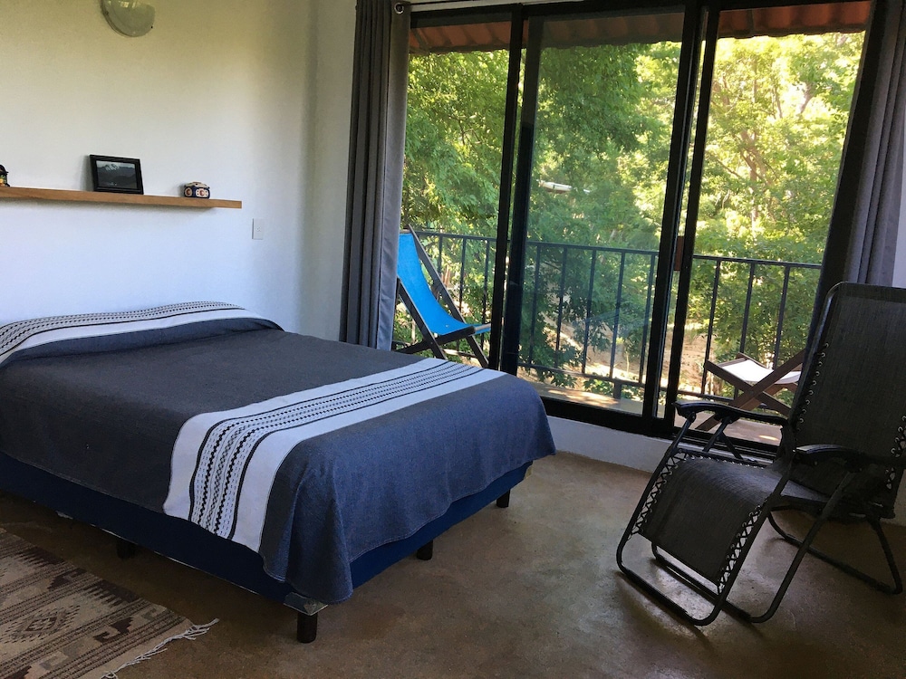 Comfort Apartment, 1 Queen Bed with Sofa bed, Garden View photo 2