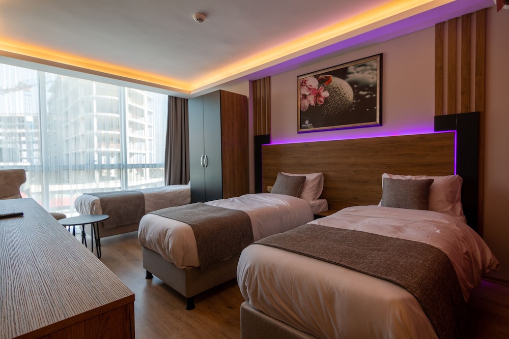 Standard Triple Room photo 2