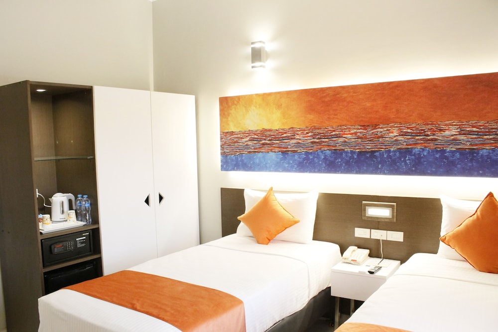 Superior Double or Twin Room City view - Photo 5