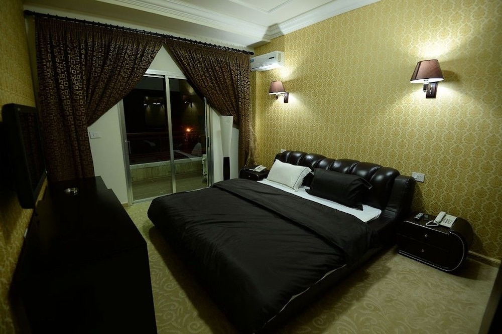 Double Room, 1 King Bed photo 3