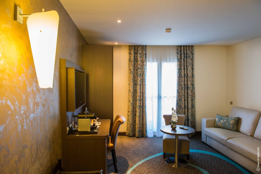 Executive Suite photo 3